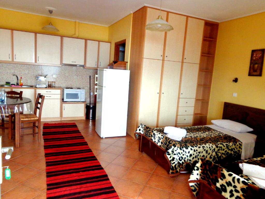 Makronas Apartments Karystos  Buitenkant foto